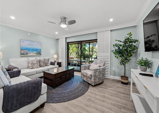 #641 Sanibel Moorings Courtyard View