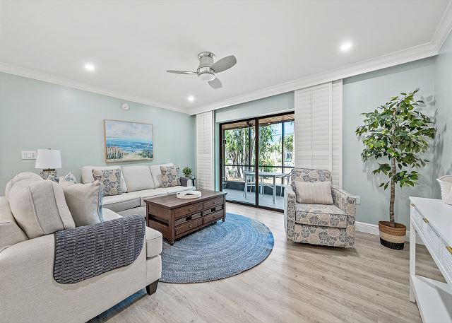 #641 Sanibel Moorings Courtyard View