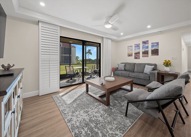 #721 Sanibel Moorings Gulf Front