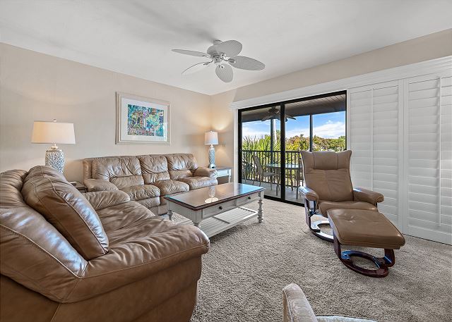 #832 Sanibel Moorings Courtyard View