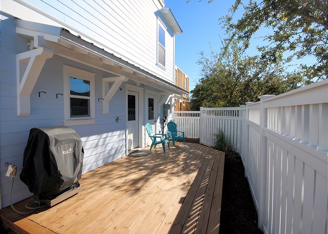 Private Deck Space with BBQ Grill & Outdoor Shower Private Deck Space with BBQ Grill & Outdoor Shower