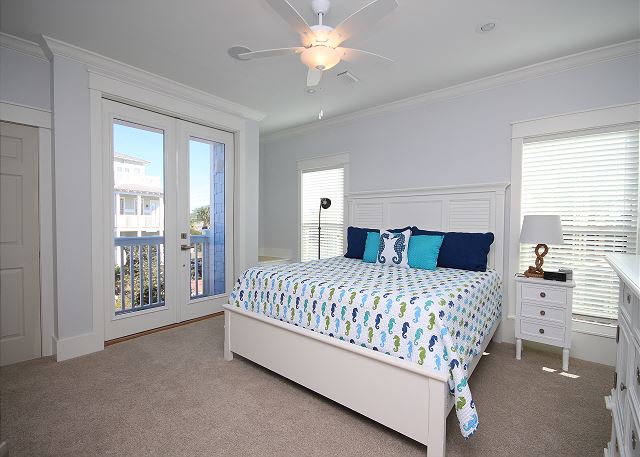 King Master Retreat with Private Balcony King Master Retreat with Private Balcony