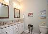 Queen Master Bath with Dual Sinks Queen Master Bath with Dual Sinks