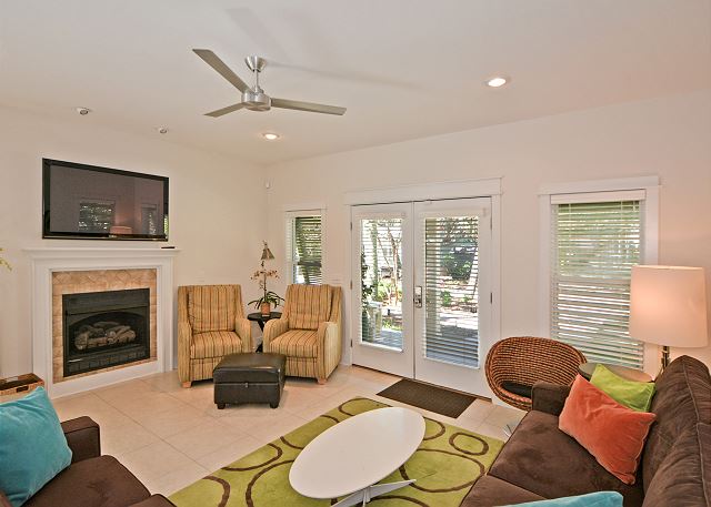 Living Area with Flat Screen TV Living Area with Flat Screen TV