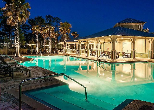 Gorgeous Community Pools Gorgeous Community Pools