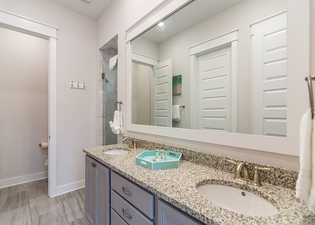Master Bath with Dual Sinks (shower only) Master Bath with Dual Sinks (shower only)