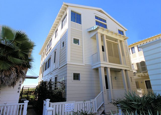 Front Row in Seaside, Florida Front Row in Seaside, Florida