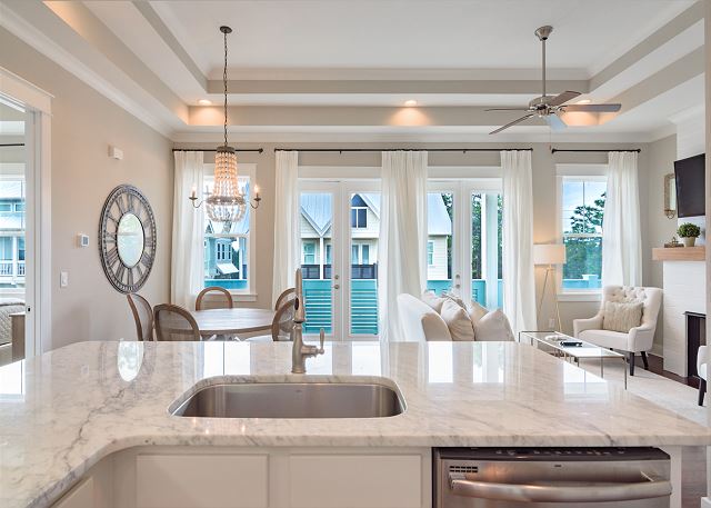 Dining & Living Space Dining & Living Space