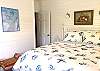 Alternate Side of Queen Guestroom Alternate Side of Queen Guestroom