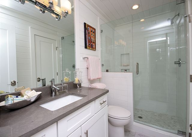 2nd Guest Bath (shower only) 2nd Guest Bath (shower only)