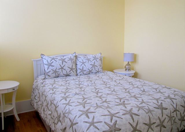 Queen Guestroom Queen Guestroom