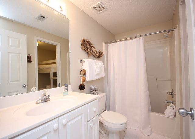 Full Bath with bath/shower combo Full Bath with bath/shower combo