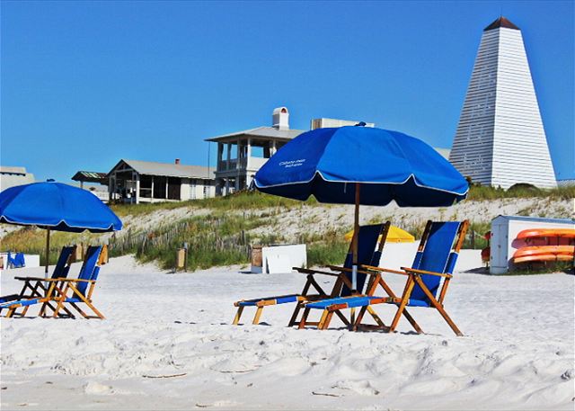 White sandy beaches White sandy beaches