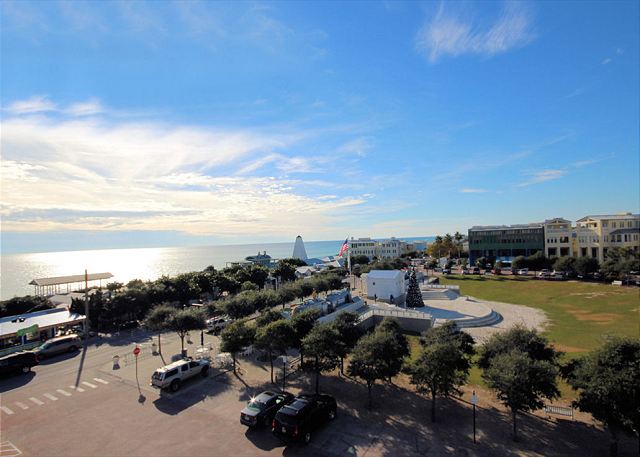 Beautiful Town of Seaside Views Beautiful Town of Seaside Views