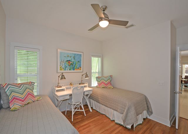 Twin Bedroom Twin Bedroom