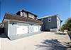 The Beach House with Extra Parking Available The Beach House with Extra Parking Available