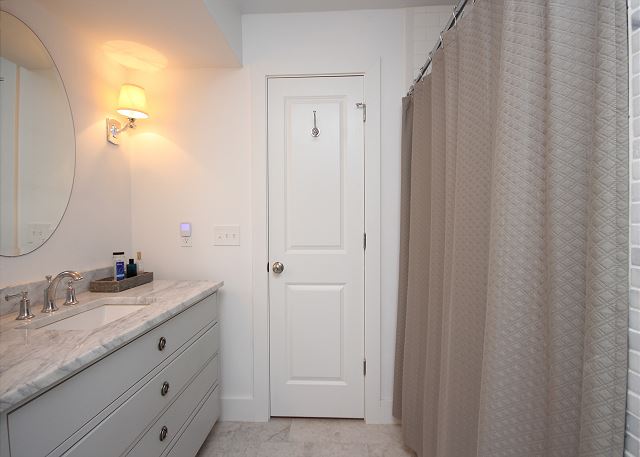 Master Bathroom Master Bathroom