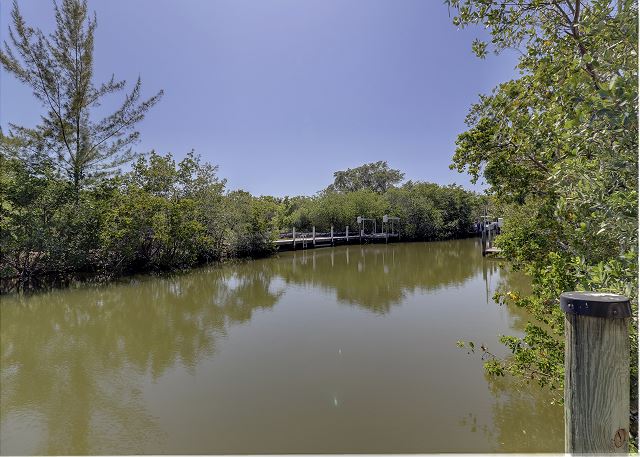Canal to Dinkins Bayou
