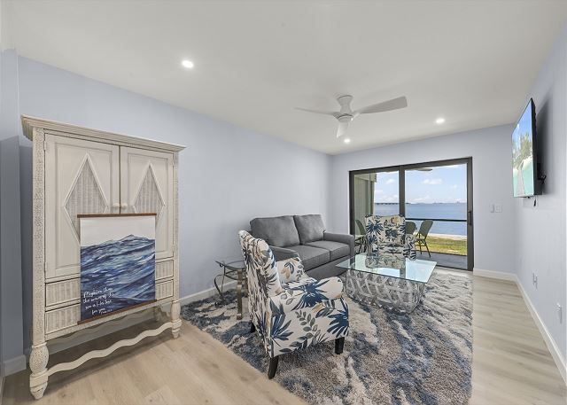 Mariner Pointe 1051