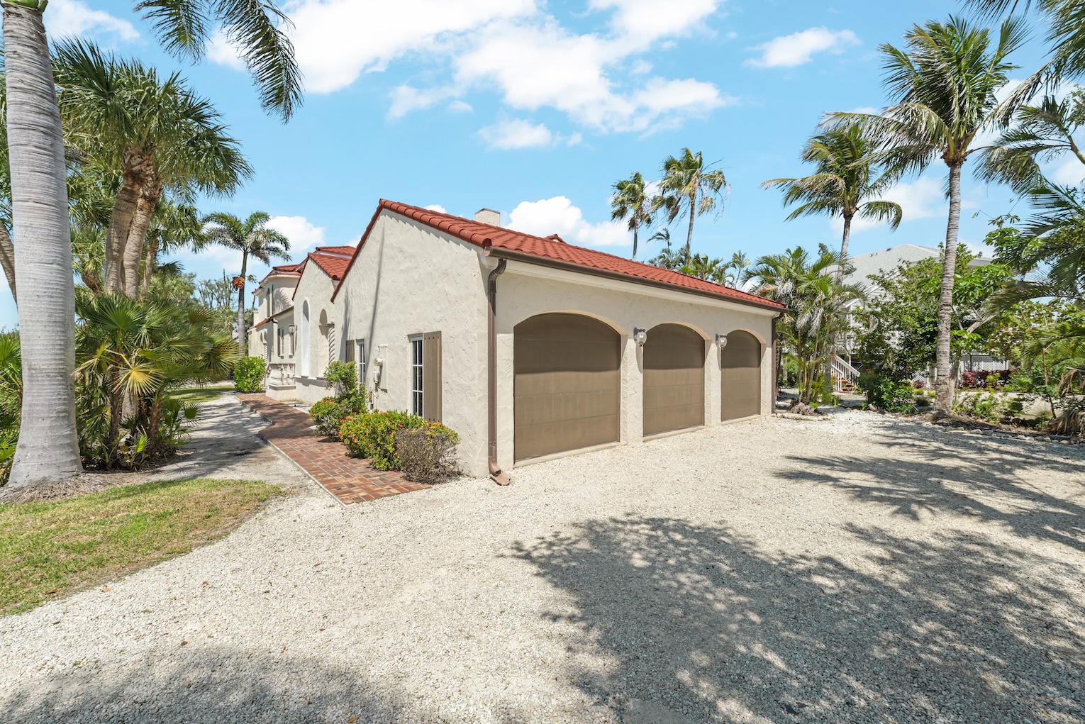 Castle By The Sea | Photo 2