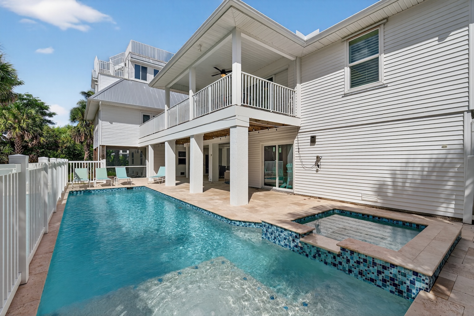 Crow's Nest | Photo 2