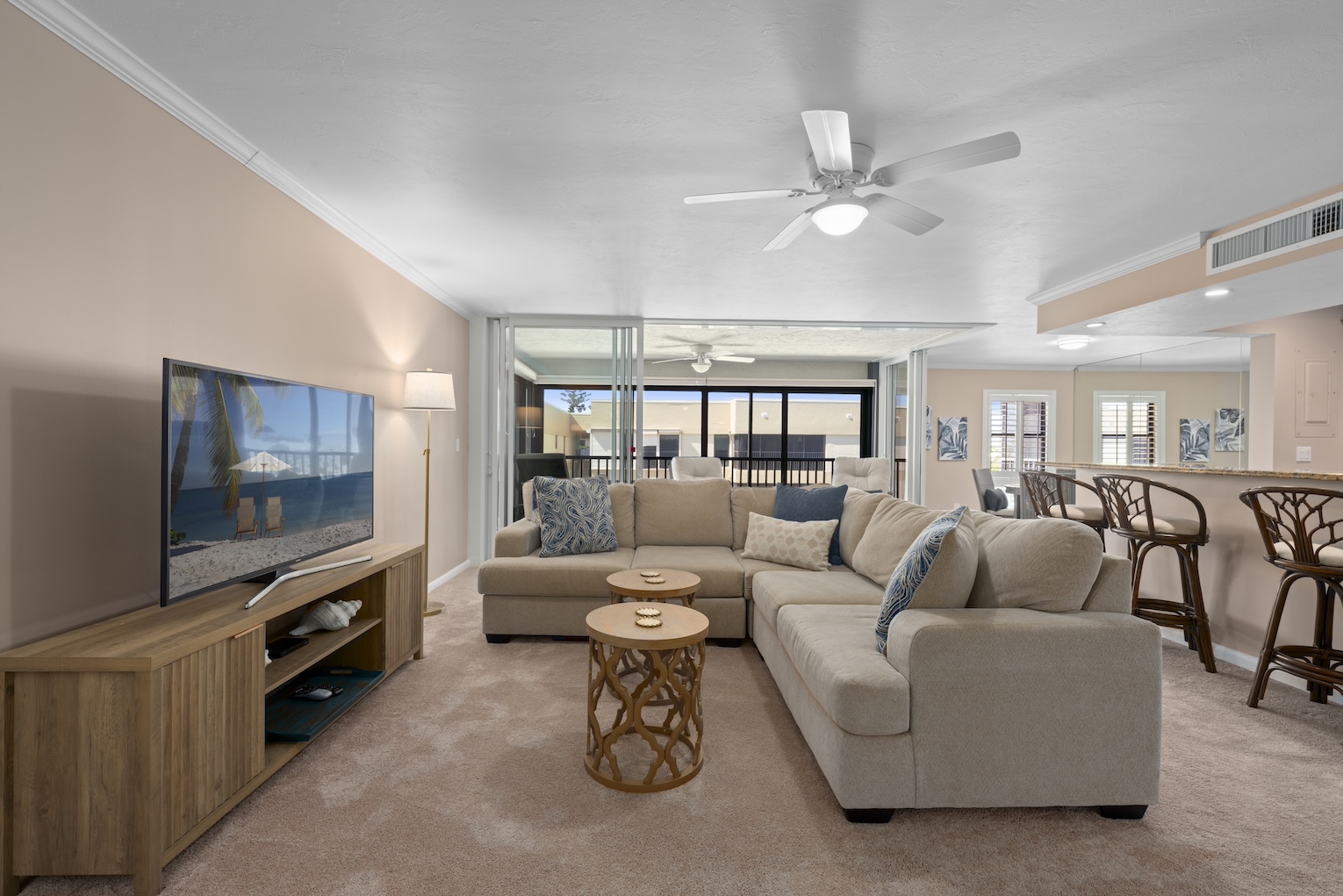 Kings Crown 309 | Photo 2