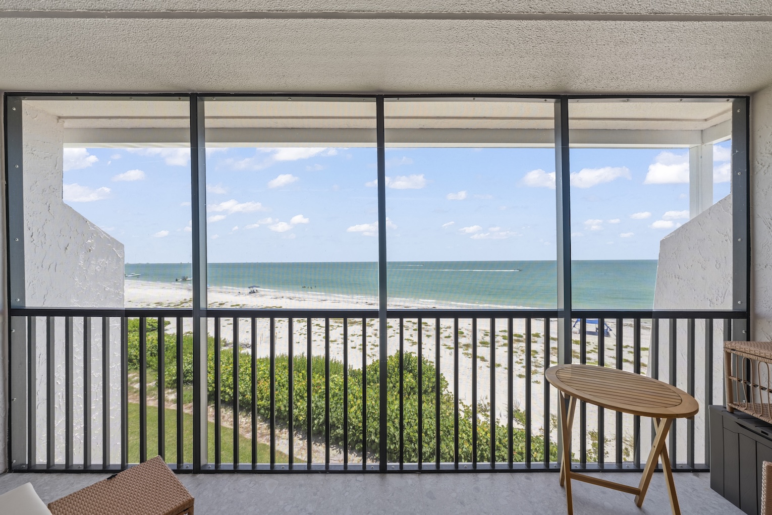 Sundial A408 | Photo 2