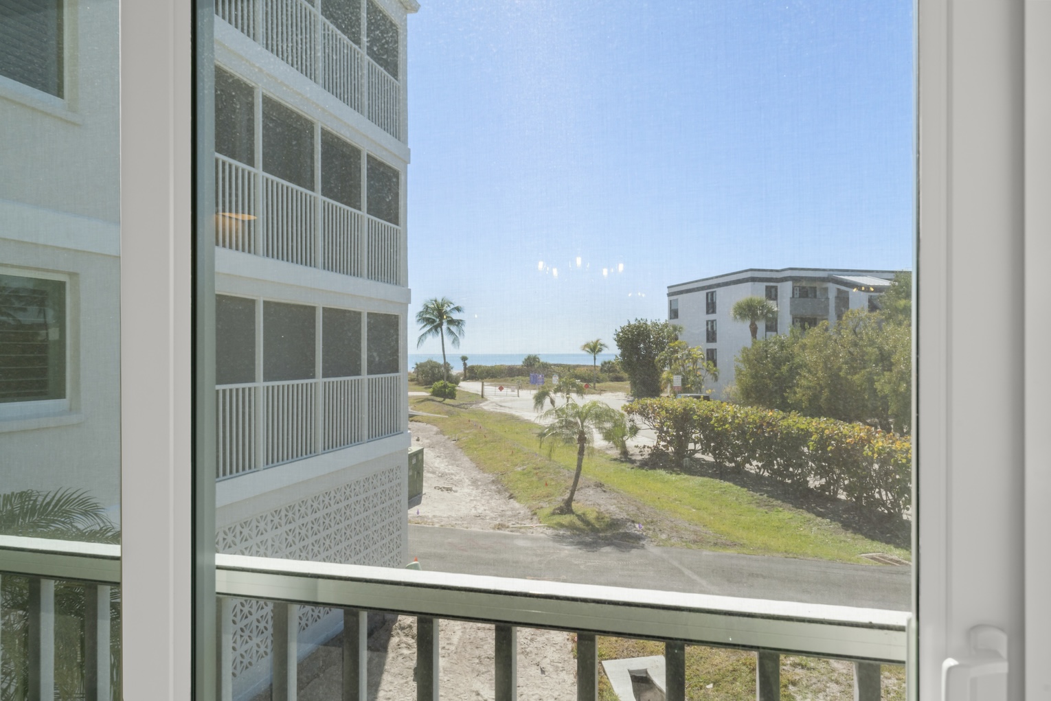 Sanibel Surfside 215 | Photo 3