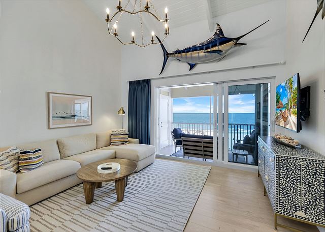Villa Sanibel 1E | Luxury Sanibel Condo | Closest Condo to the Gulf!
