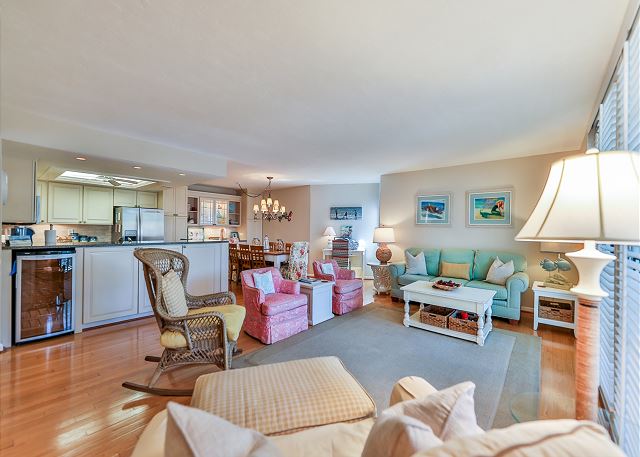 Compass Point 221 | Two Bedroom Sanibel Condo, Just A Short Walk To Beach! 