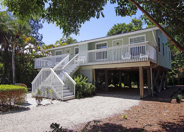 Starfish East | Captiva Village Duplex with Resort Access