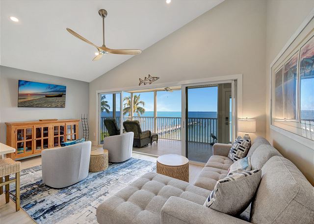 Captiva Hide A Way 2B | Completely Remodeled