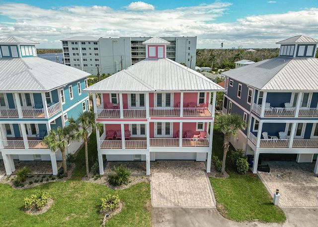 Pink Flamingo | Fort Myers Beach home with pool and dock