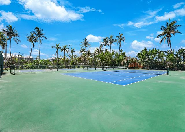 South Seas Villa 3131 | Lofted Captiva Condo with Pool and Beach Access!