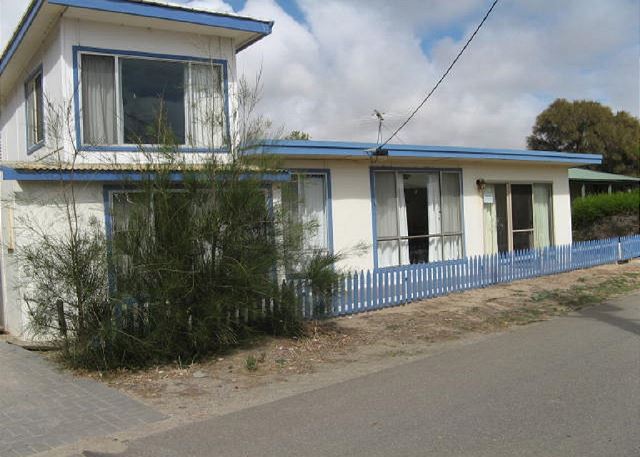 Shack 1345, Myponga Beach