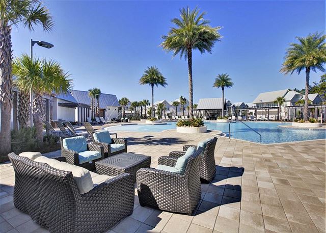 Enjoy amazing amenities such as the community pool at Prominence and community gym!