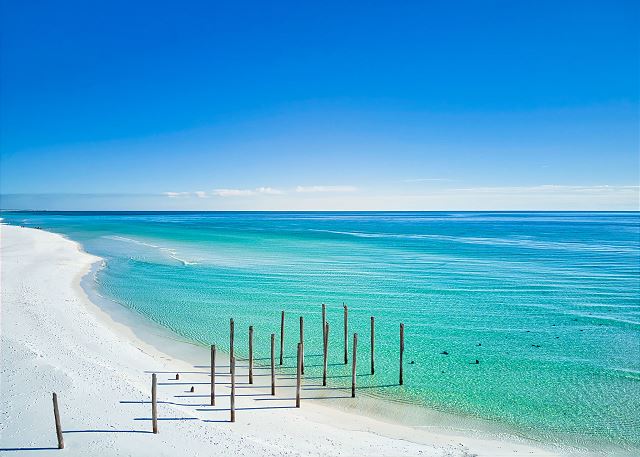 Just a few steps away from the beautiful ocean!