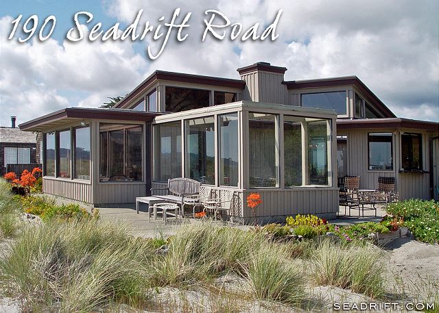 Spacious and homey with magnificent ocean views at a popular surf break