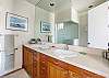 En suite Main bath