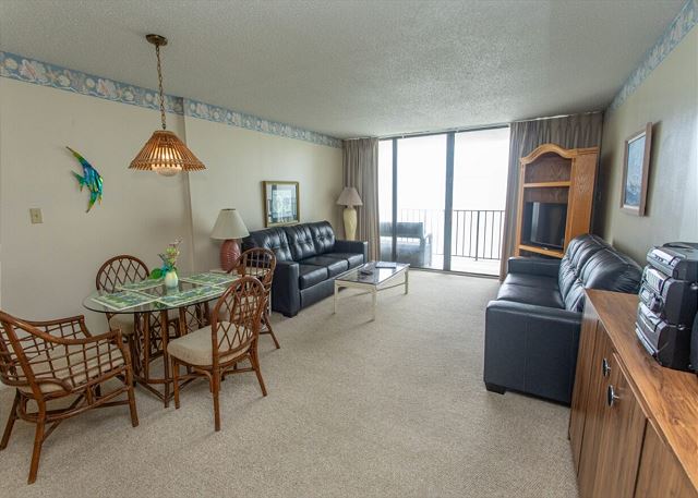 ROYAL GARDEN RESORT 1007