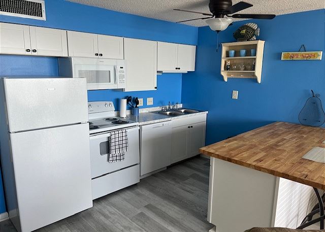 ROYAL GARDEN RESORT 511