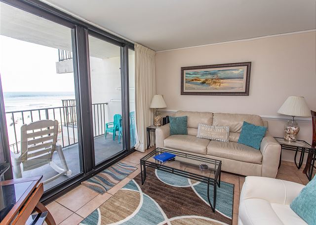 ROYAL GARDEN RESORT  206