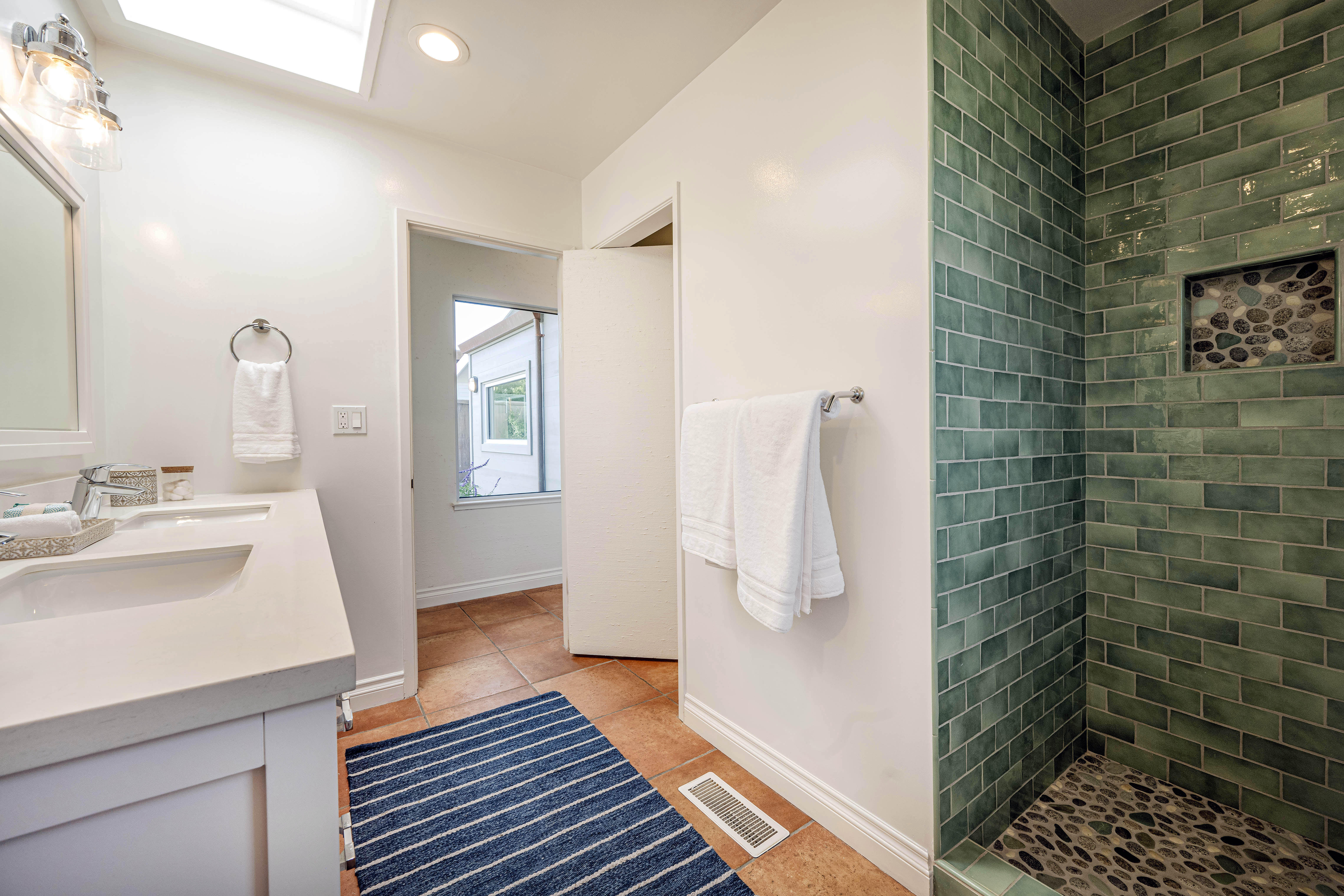 122 Seadrift Road | Photo 27