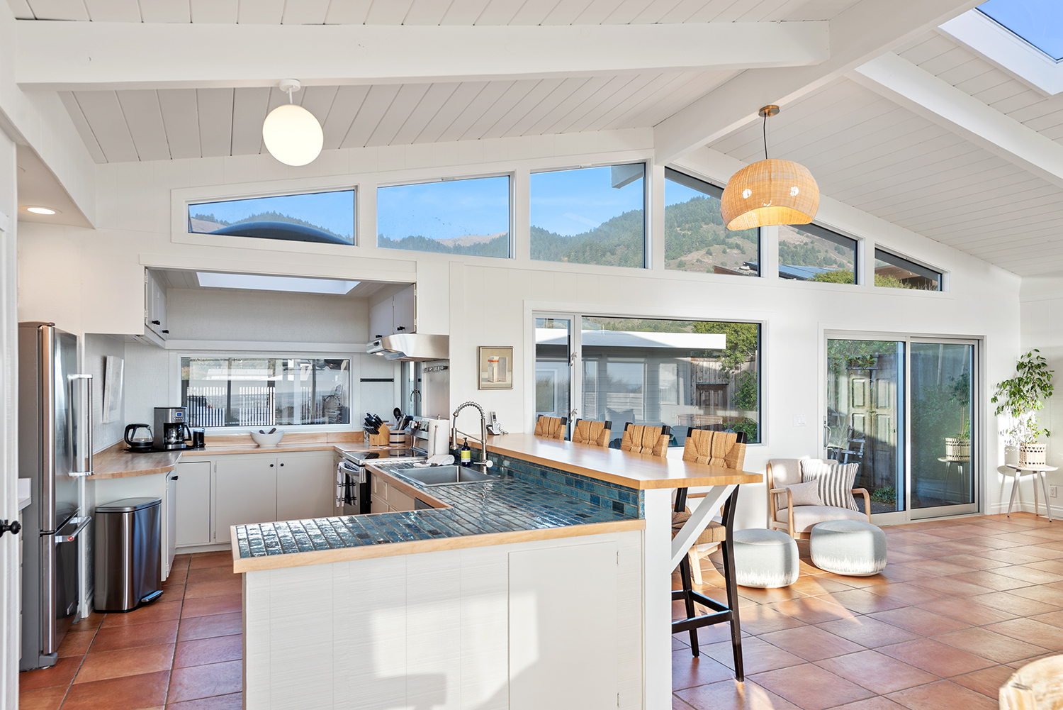 122 Seadrift Road | Photo 11