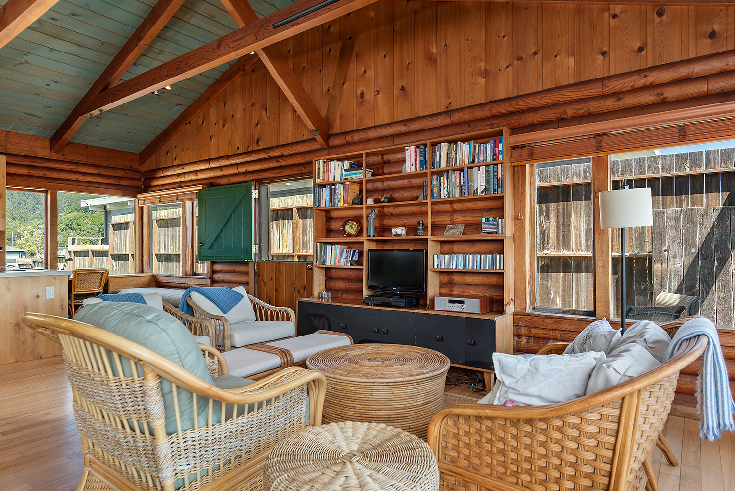 124 Seadrift Road | Photo 11