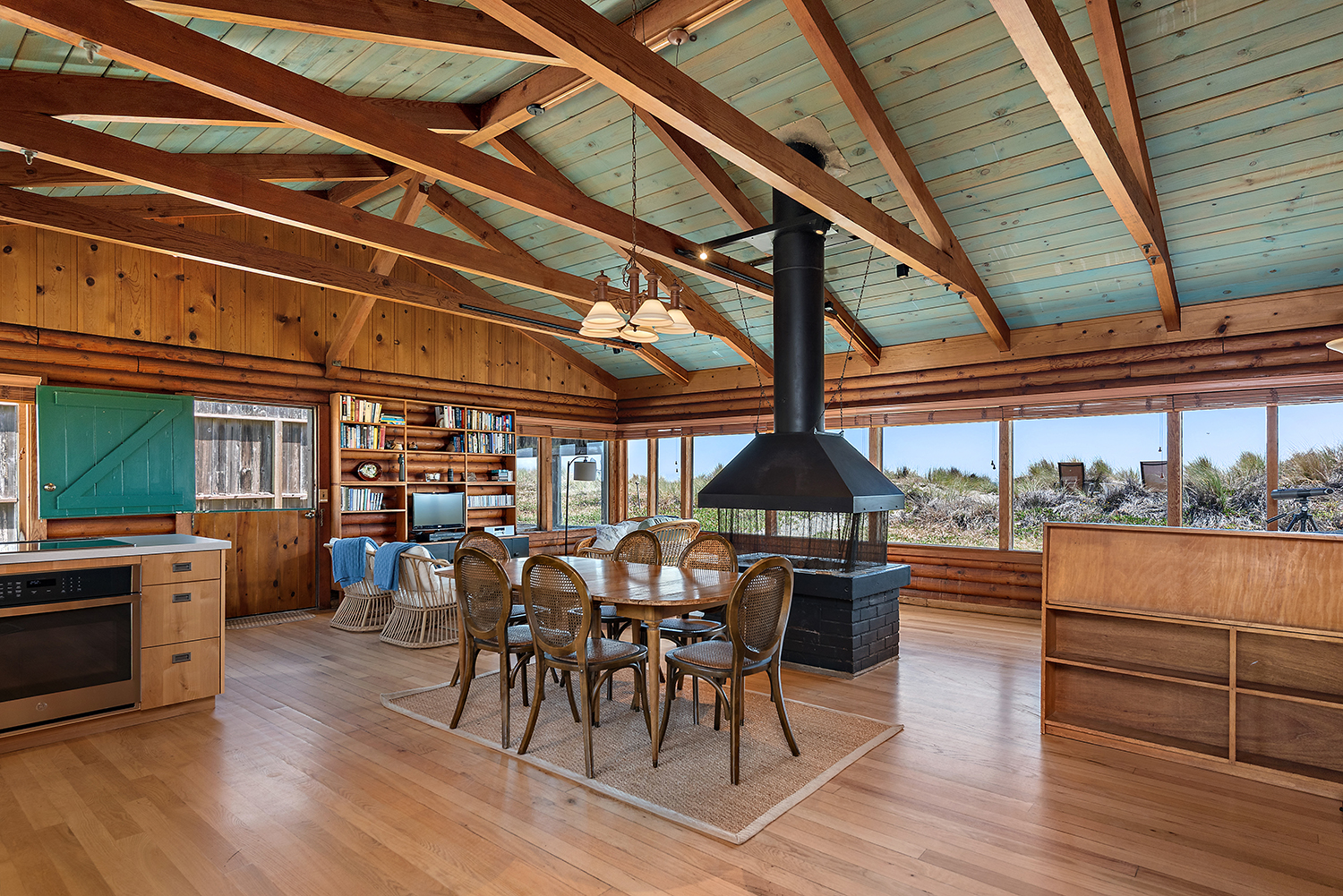 124 Seadrift Road | Photo 7