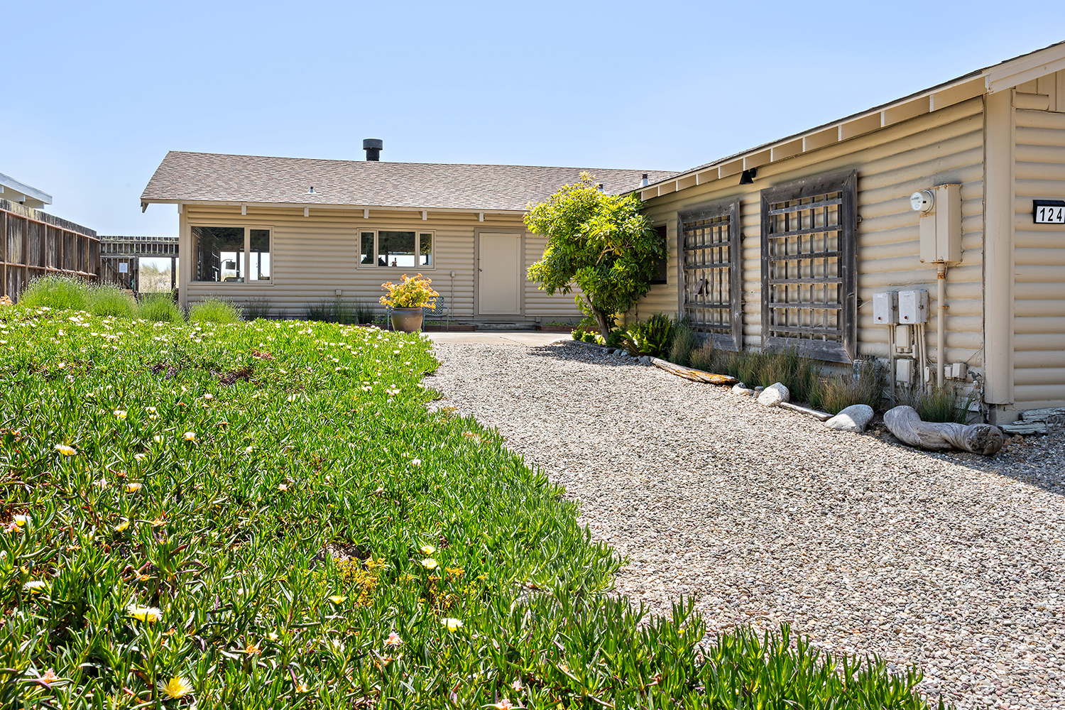 124 Seadrift Road | Photo 38