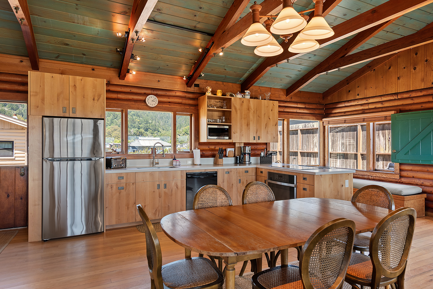 124 Seadrift Road | Photo 5