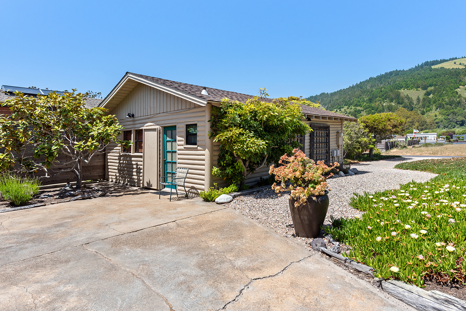 124 Seadrift Road | Photo 27