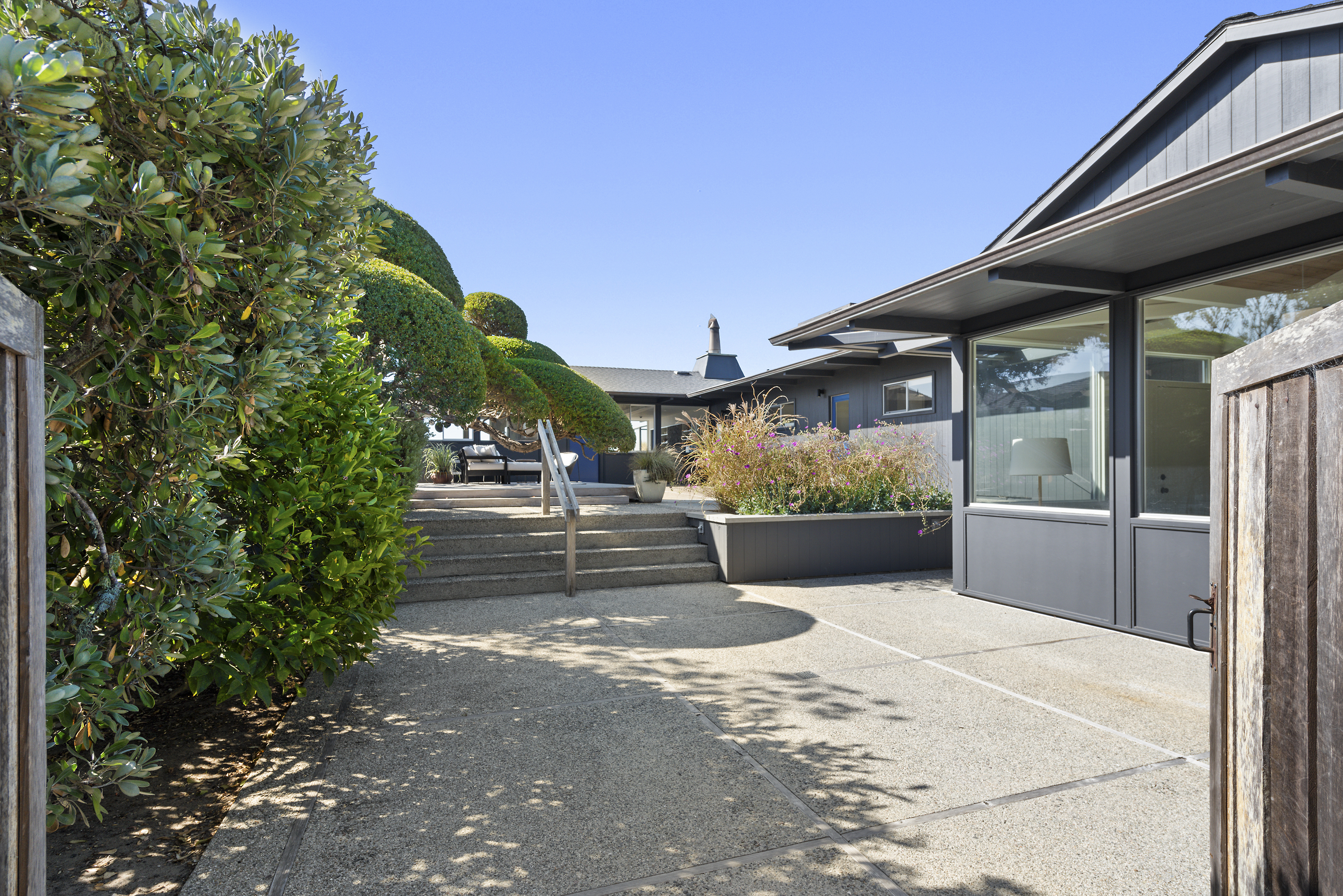 156 Seadrift Road | Photo 4